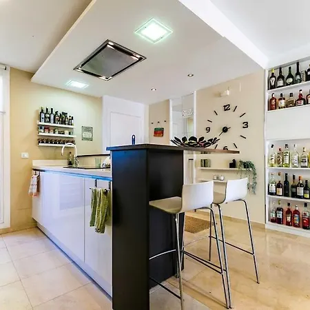 107-exclusive With Pool, Elviria, Apartment