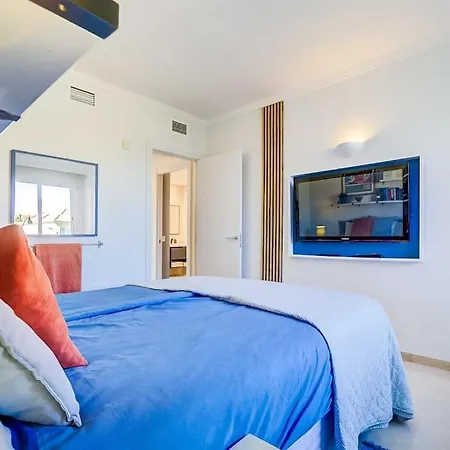 107-exclusive With Pool, Elviria, Marbella